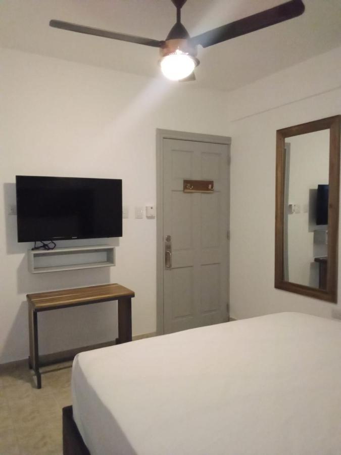 Hostal Marina Samana المظهر الخارجي الصورة