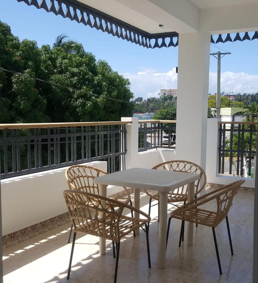 Hostal Marina Samana المظهر الخارجي الصورة