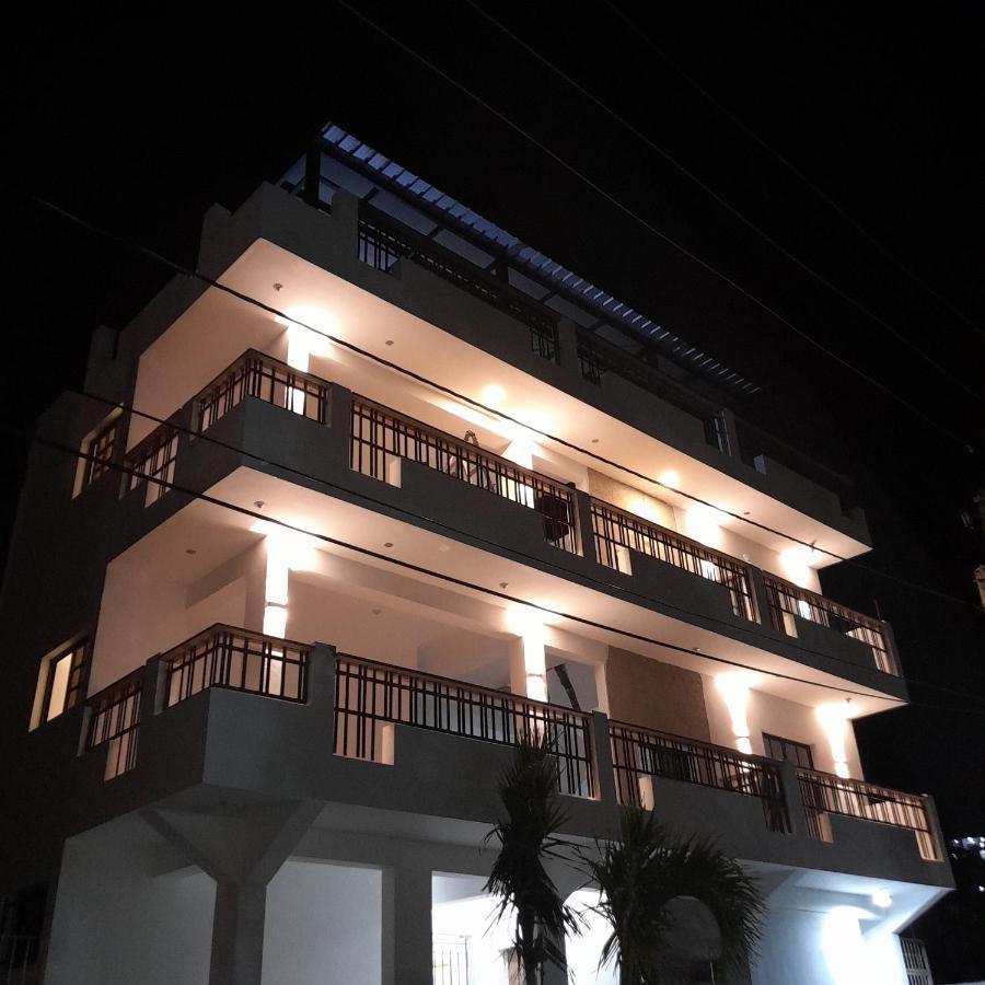 Hostal Marina Samana المظهر الخارجي الصورة