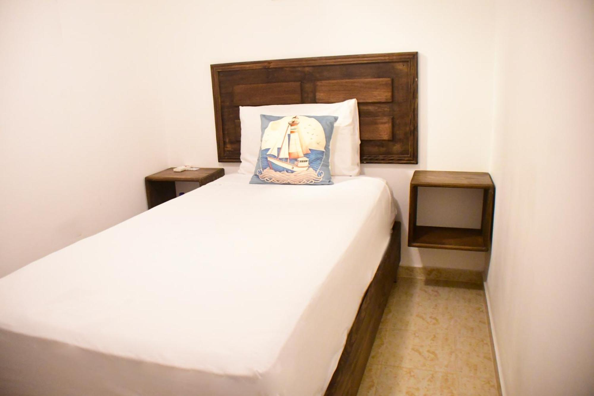 Hostal Marina Samana المظهر الخارجي الصورة