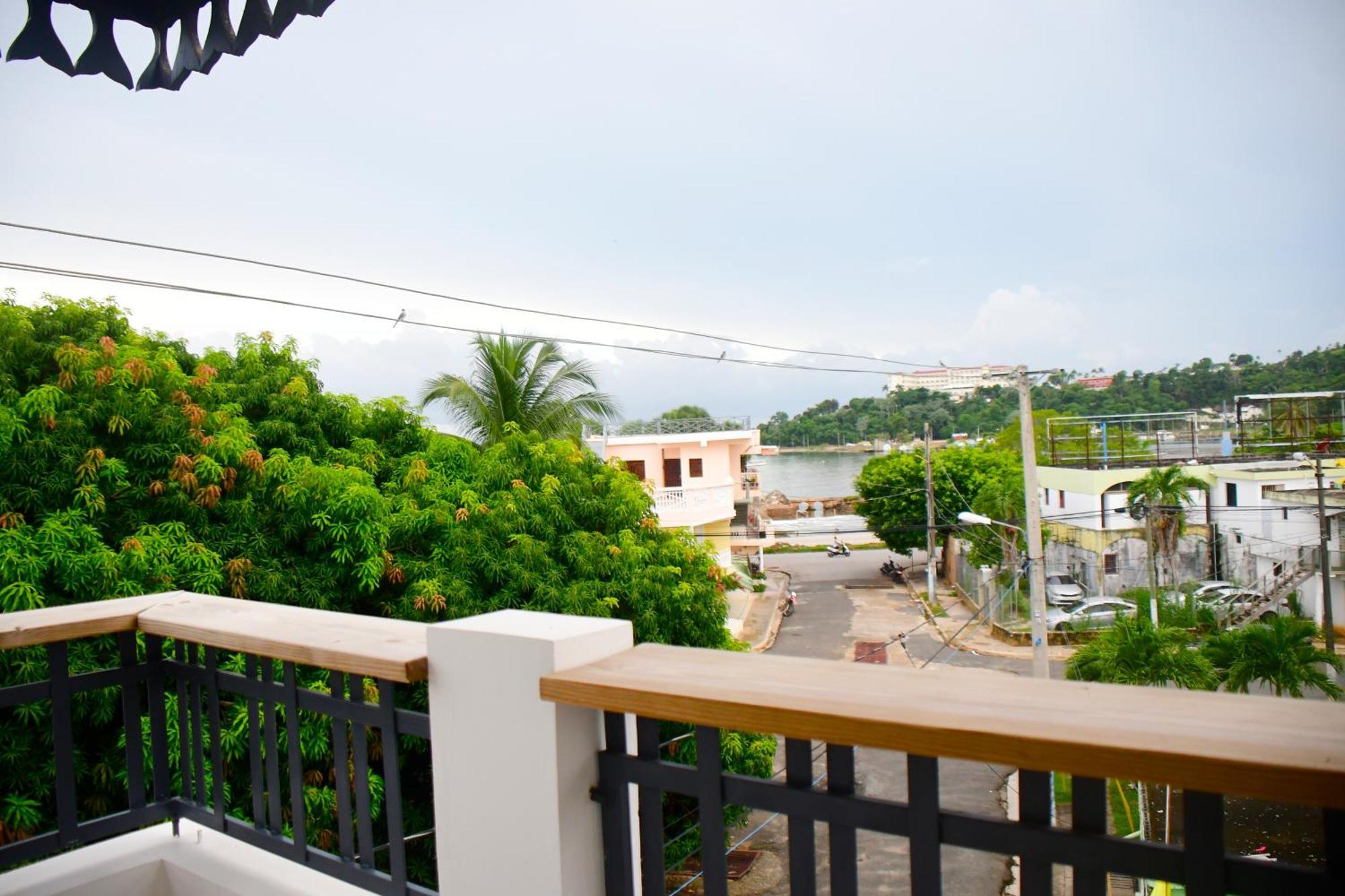 Hostal Marina Samana المظهر الخارجي الصورة